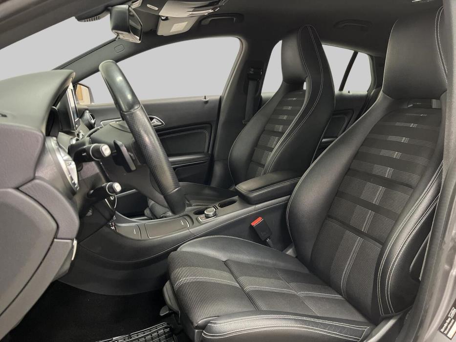 MERCEDES-BENZ CLA 2018