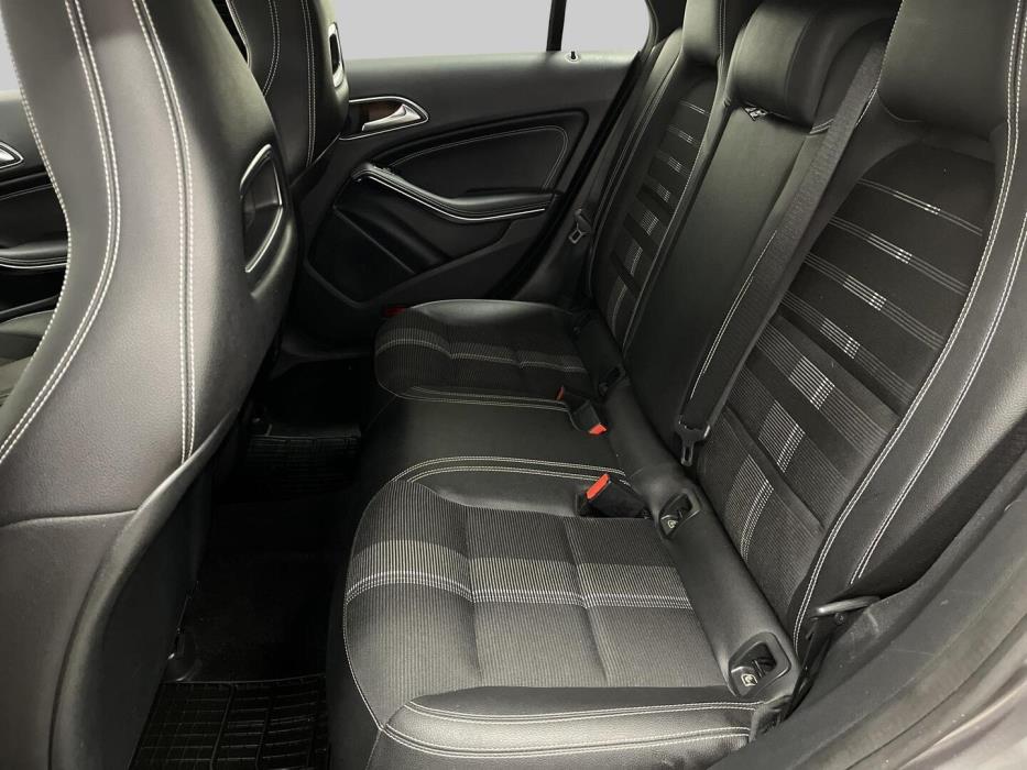 MERCEDES-BENZ CLA 2018