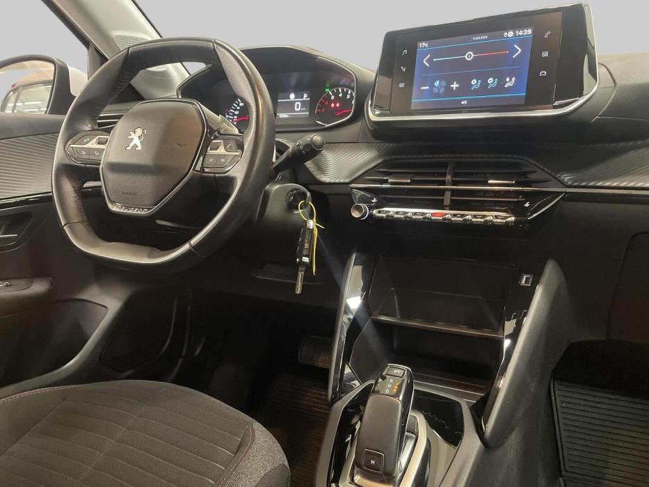PEUGEOT 208 2020