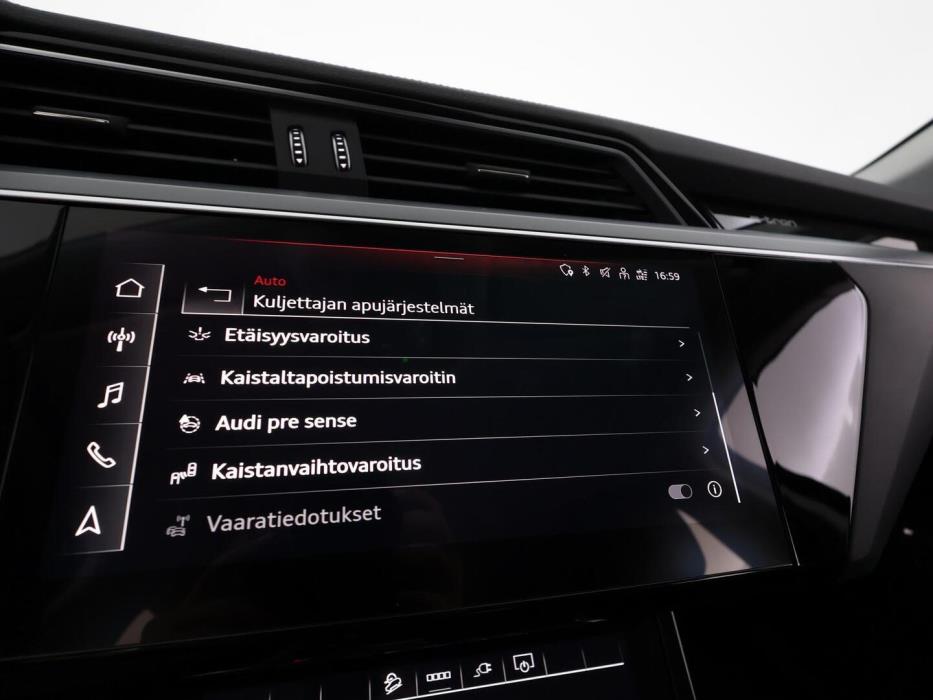 AUDI E-TRON 2022