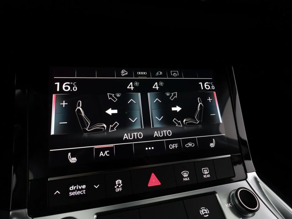 AUDI E-TRON 2022