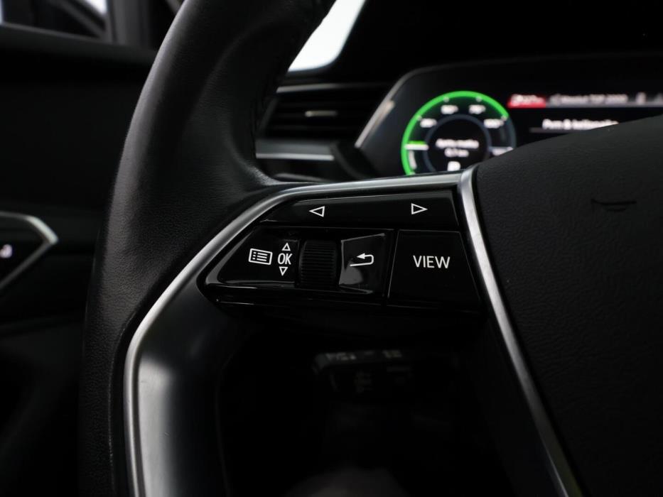 AUDI E-TRON 2022