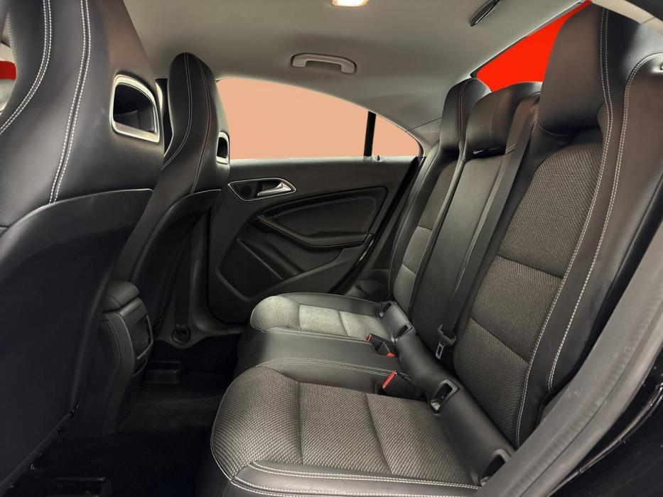 MERCEDES-BENZ CLA 2014