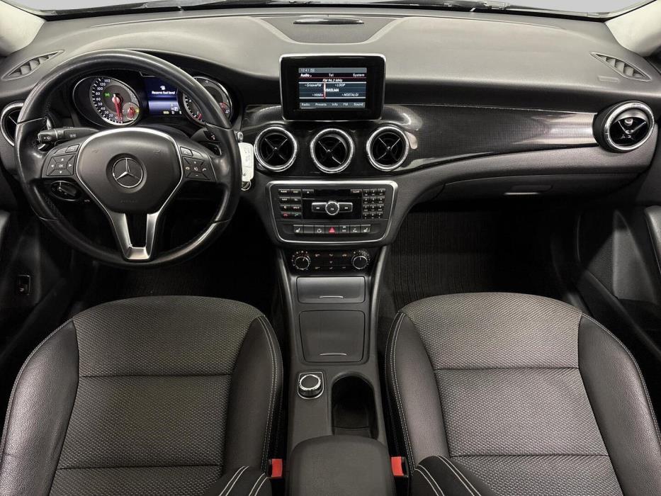 MERCEDES-BENZ CLA 2014