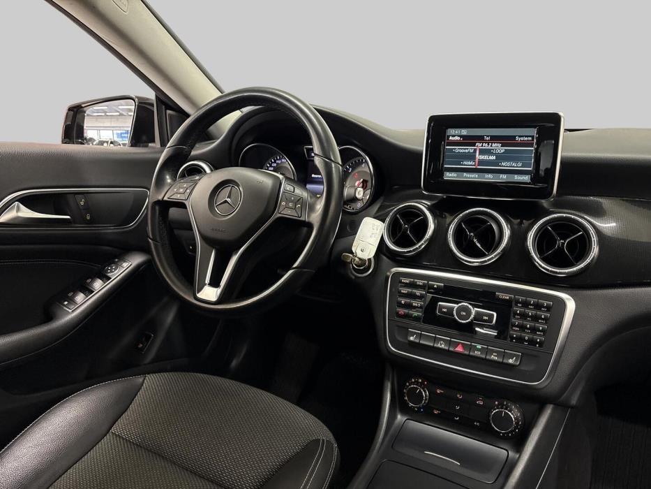 MERCEDES-BENZ CLA 2014