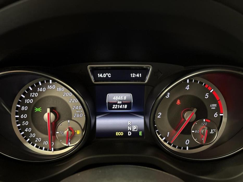 MERCEDES-BENZ CLA 2014