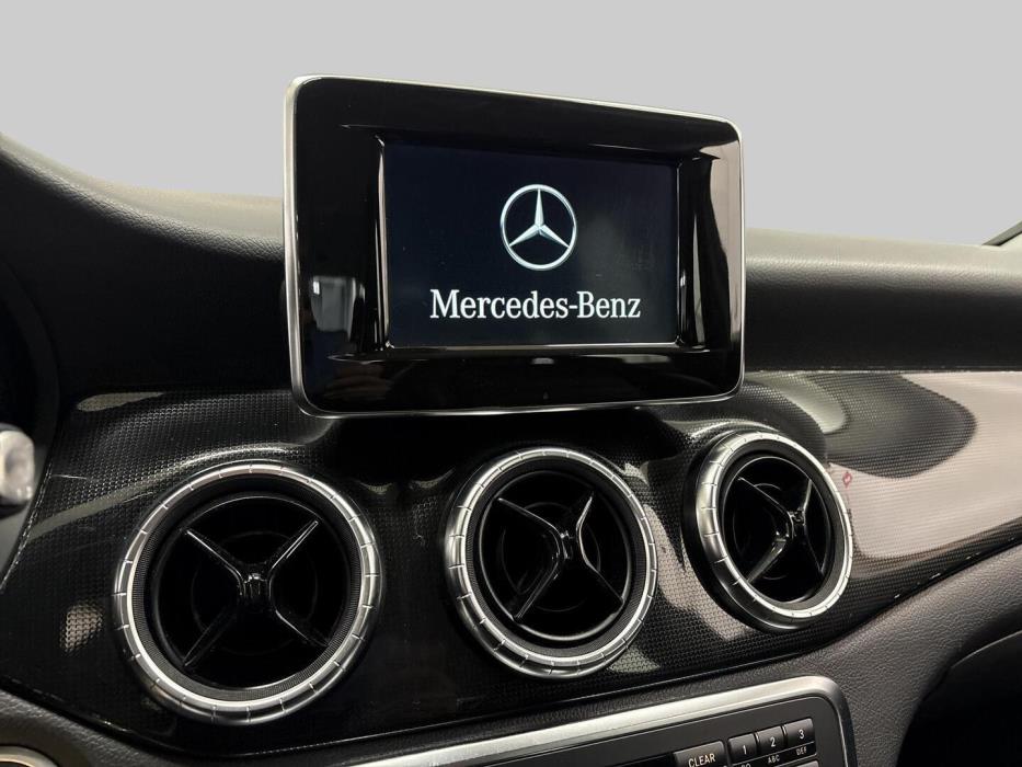 MERCEDES-BENZ CLA 2014