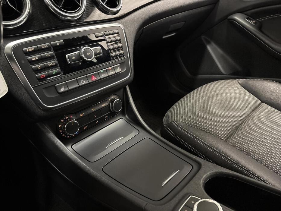 MERCEDES-BENZ CLA 2014