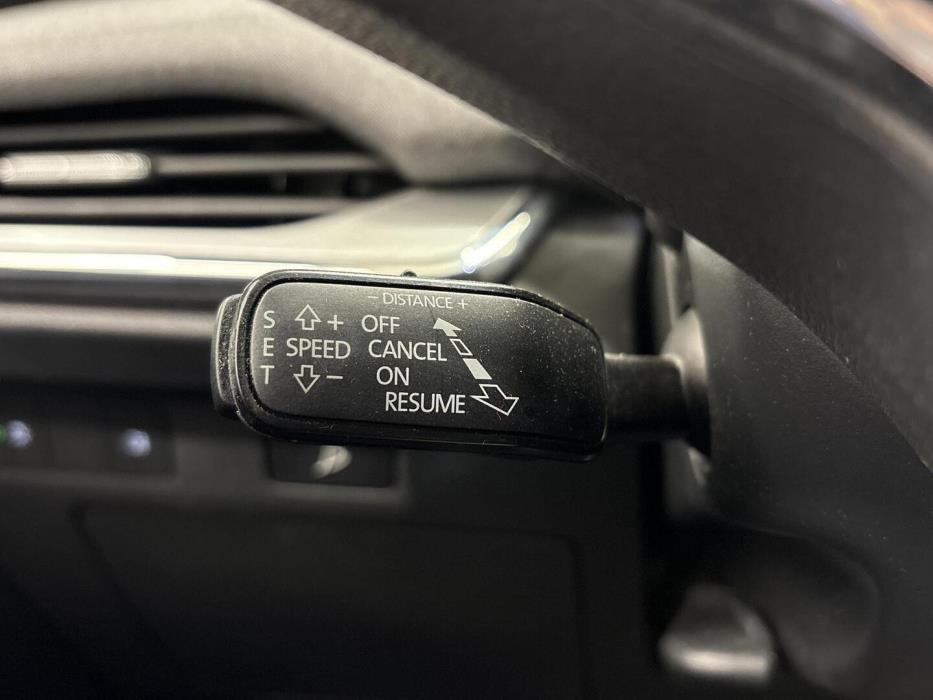 SKODA Enyaq 2023