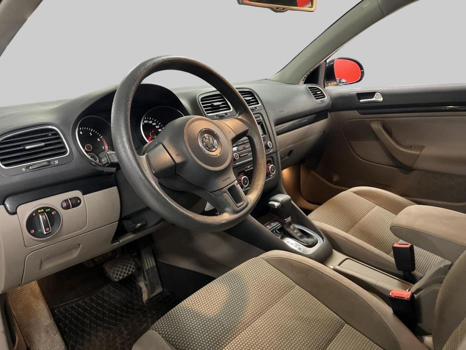 VOLKSWAGEN Golf 2010