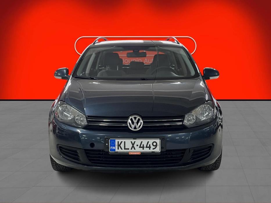 VOLKSWAGEN Golf 2010