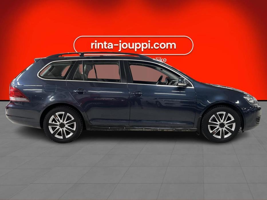 VOLKSWAGEN Golf 2010