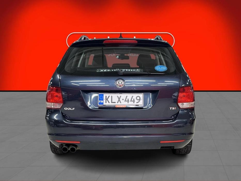 VOLKSWAGEN Golf 2010