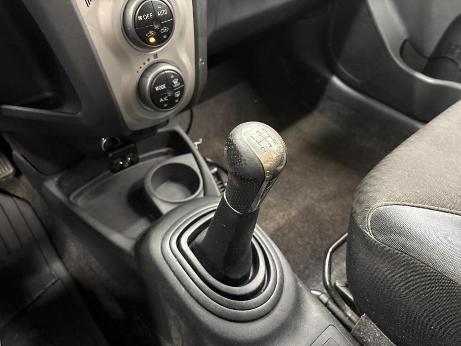 TOYOTA Yaris 2007