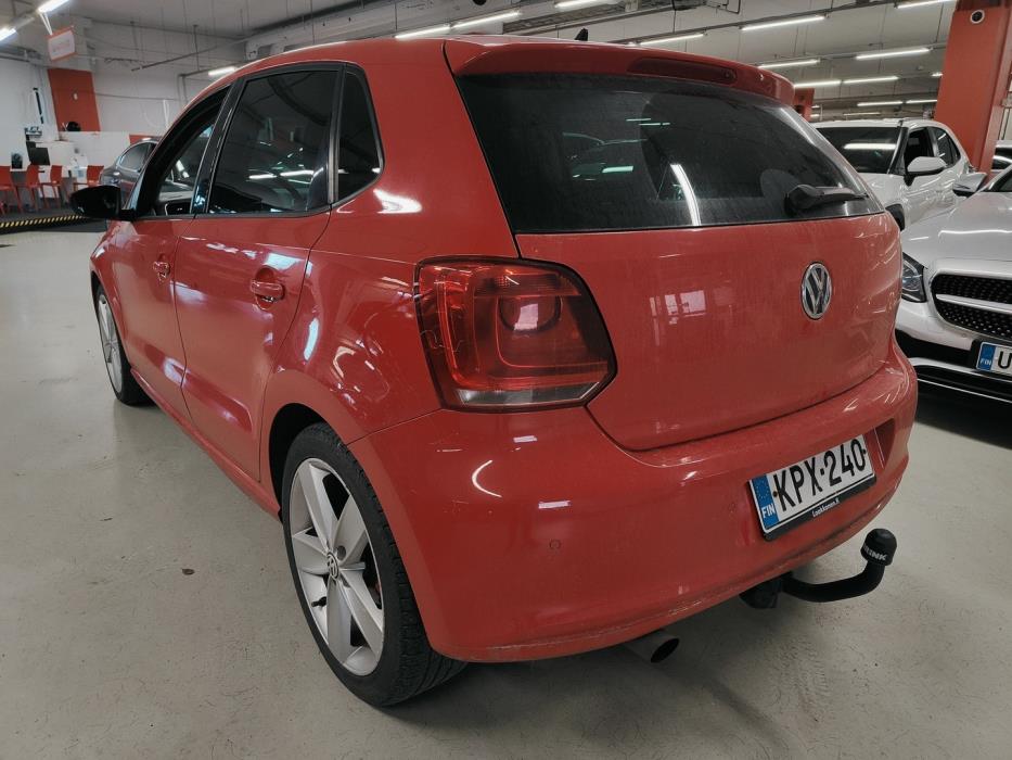 VOLKSWAGEN Polo 2011