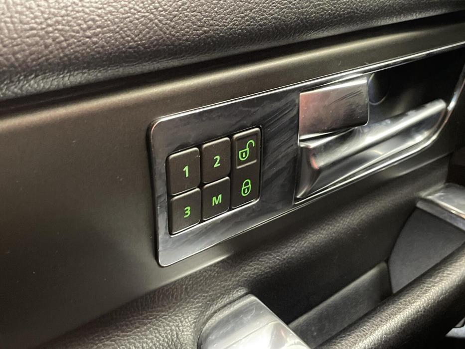 LAND ROVER Discovery 2014