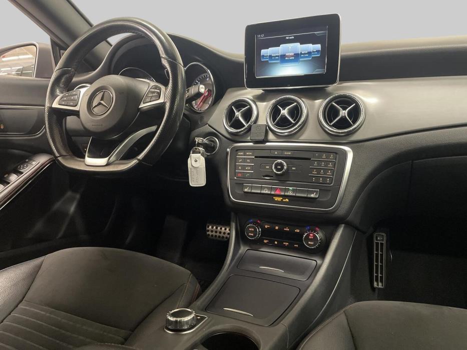 MERCEDES-BENZ CLA 2015