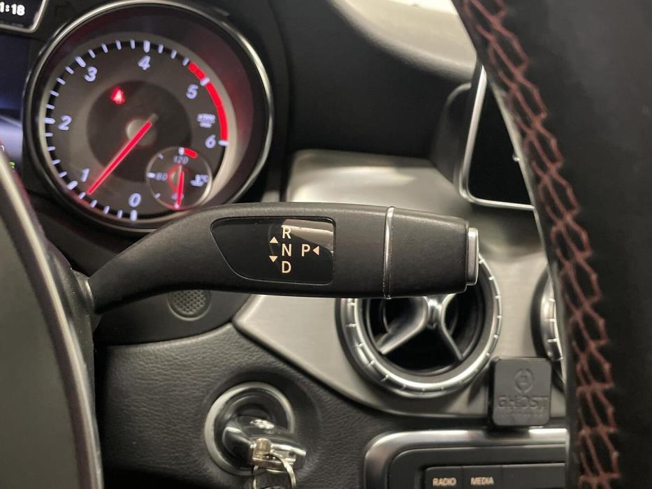 MERCEDES-BENZ CLA 2015