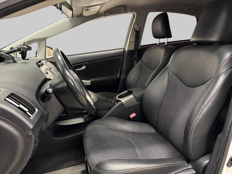 TOYOTA PRIUS PLUG-IN HYBRID 2012