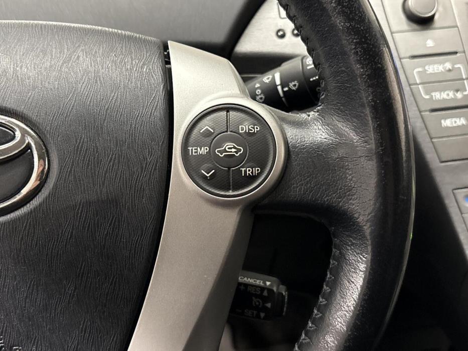 TOYOTA PRIUS PLUG-IN HYBRID 2012