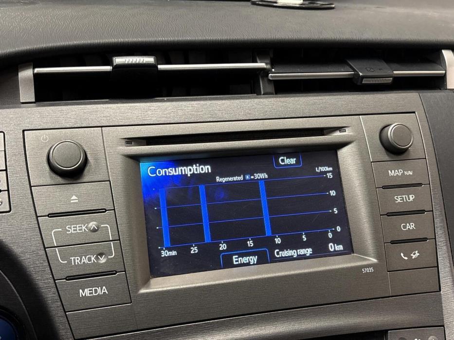 TOYOTA PRIUS PLUG-IN HYBRID 2012