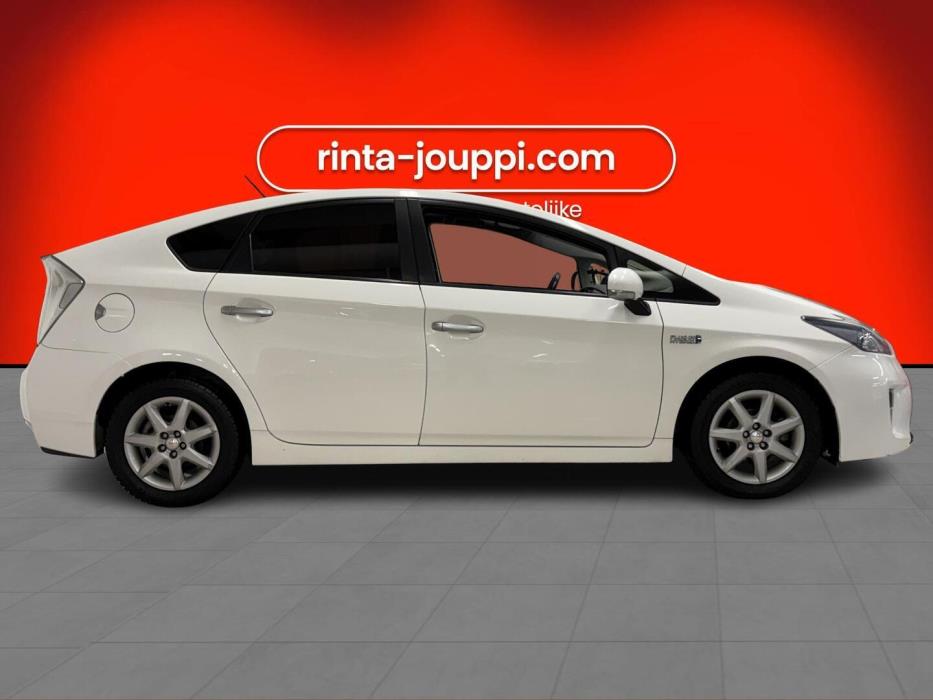 TOYOTA PRIUS PLUG-IN HYBRID 2012