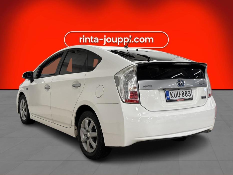 TOYOTA PRIUS PLUG-IN HYBRID 2012
