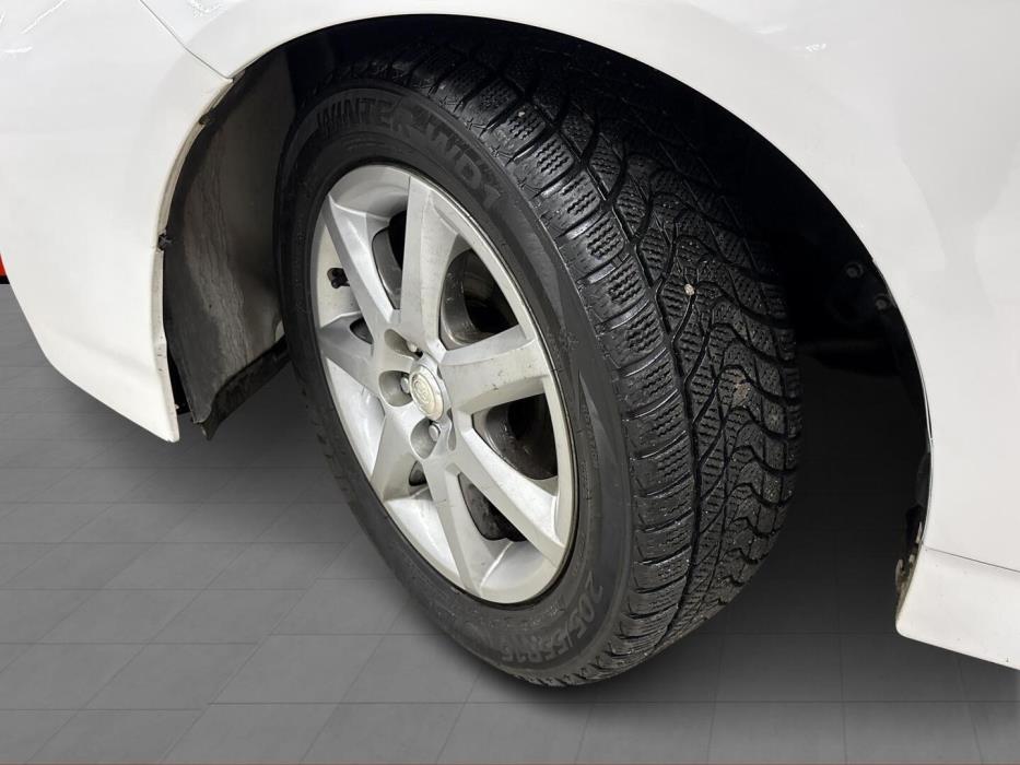 TOYOTA PRIUS PLUG-IN HYBRID 2012