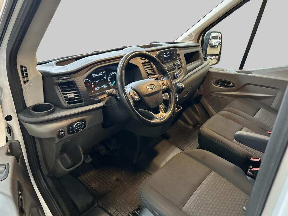 FORD TRANSIT 2023