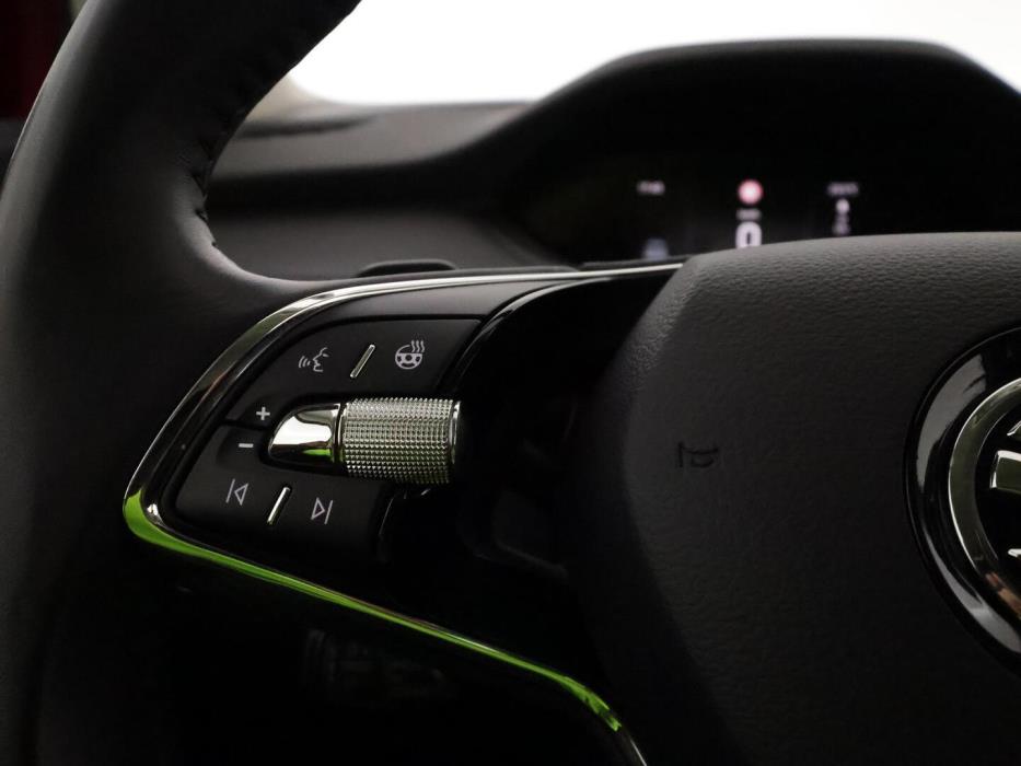 SKODA ENYAQ 2022