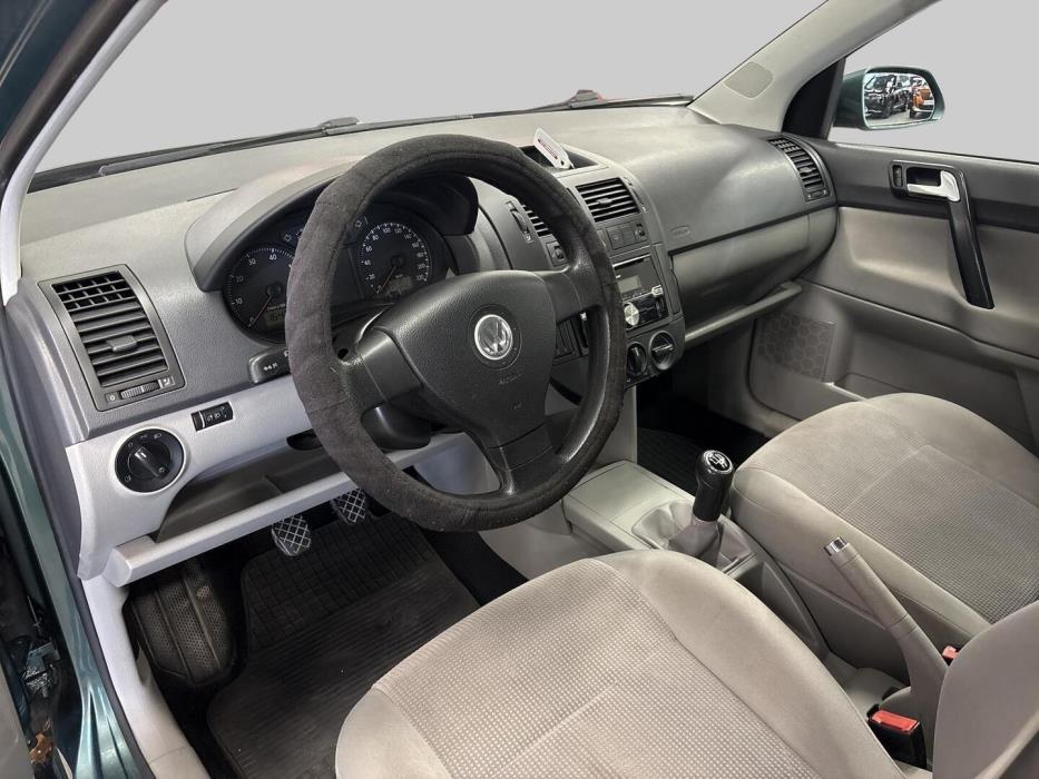 VOLKSWAGEN Polo 2007