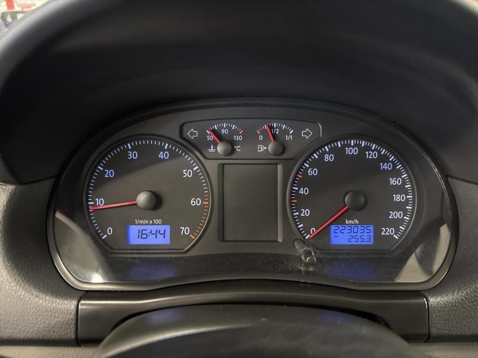 VOLKSWAGEN Polo 2007