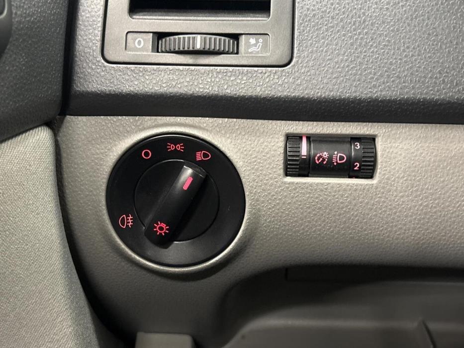 VOLKSWAGEN Polo 2007