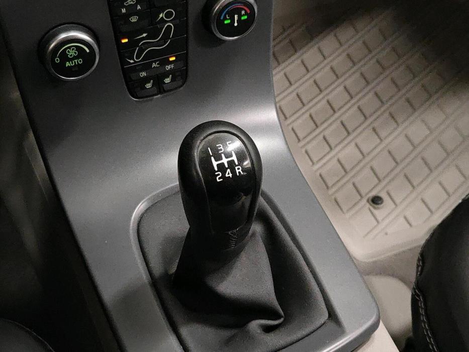 VOLVO S40 2010