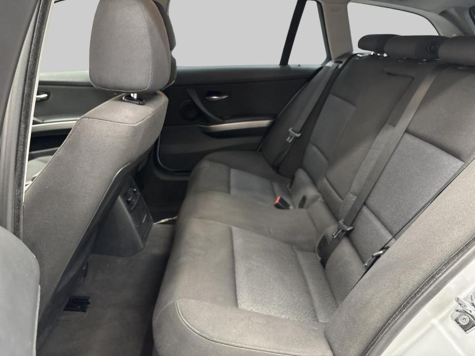BMW 320 2006