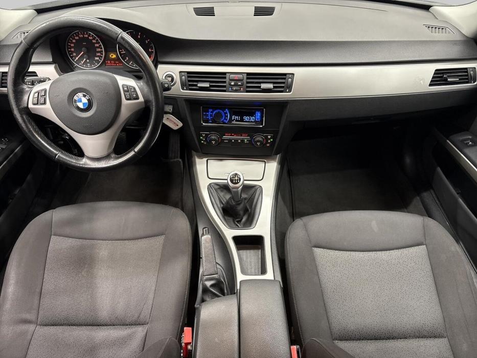 BMW 320 2006