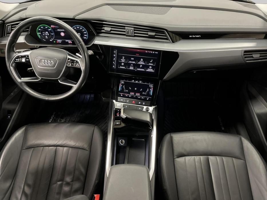 AUDI e-tron 2020