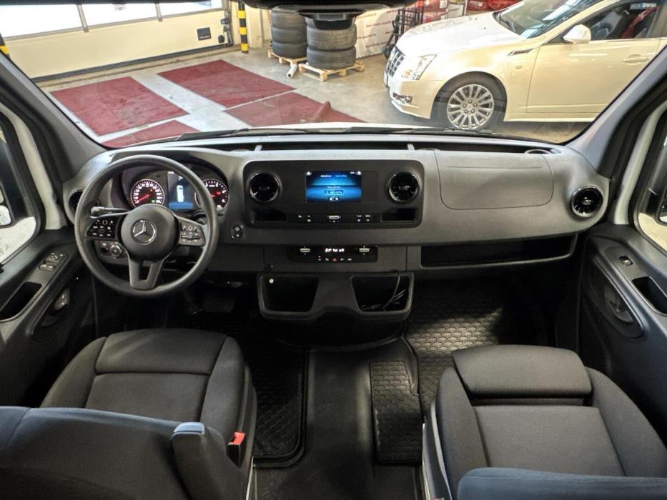 MERCEDES-BENZ Sprinter 2022