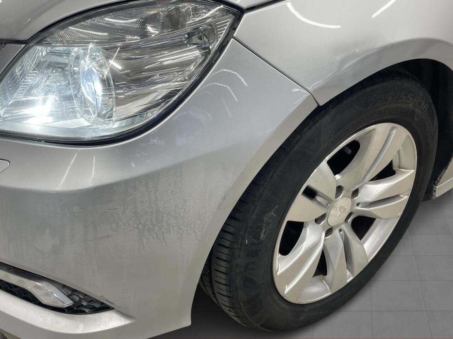 MERCEDES-BENZ E 2010