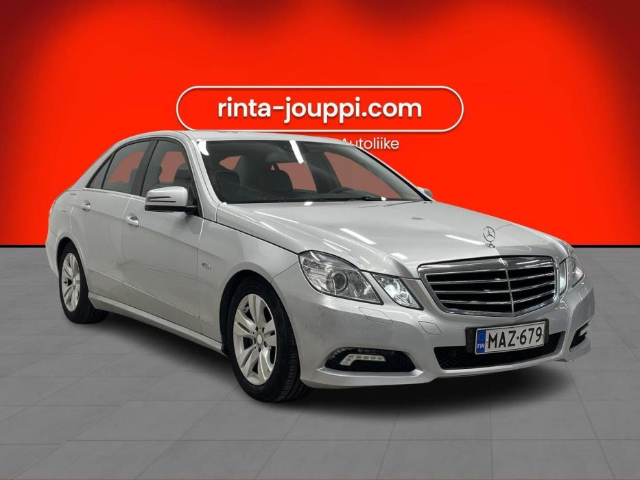 MERCEDES-BENZ E 2010
