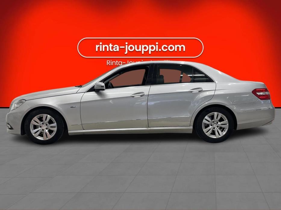 MERCEDES-BENZ E 2010