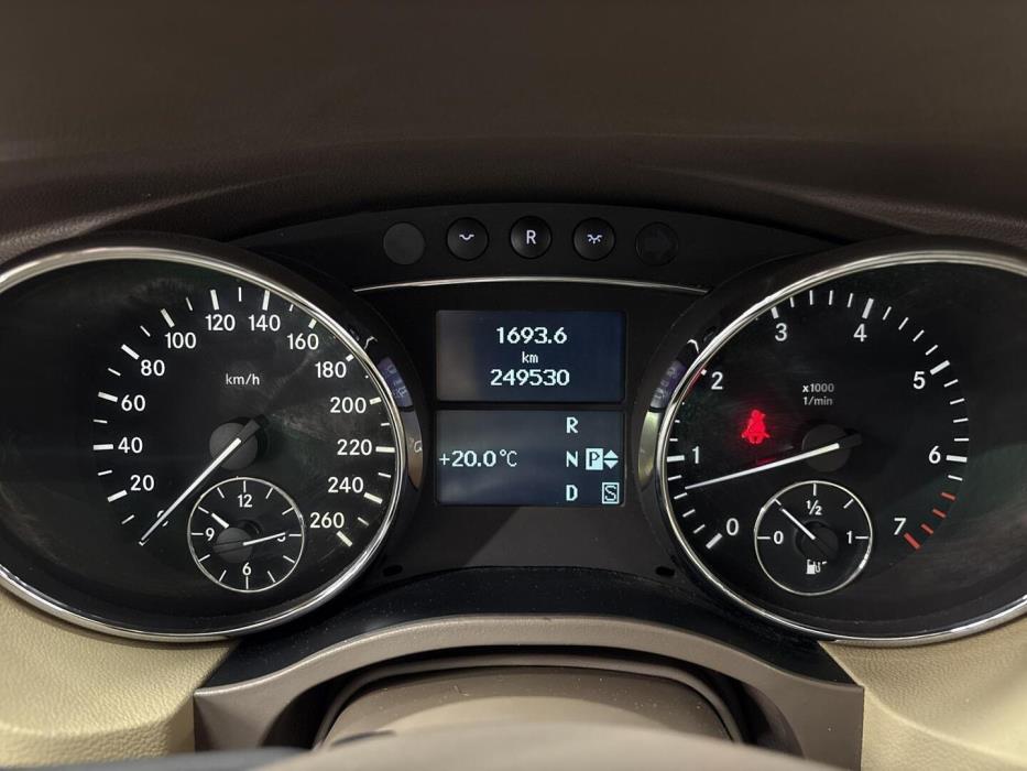 MERCEDES-BENZ R 2007