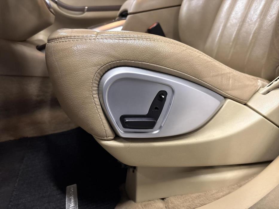 MERCEDES-BENZ R 2007