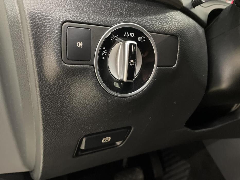 MERCEDES-BENZ B 2016