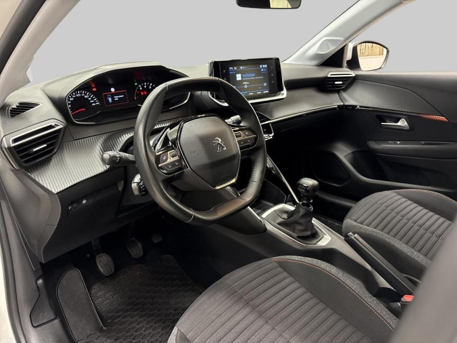PEUGEOT 208 2020