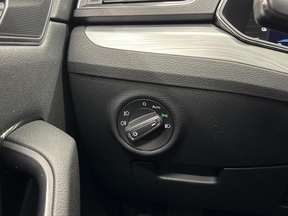 SKODA SUPERB COMBI 2022