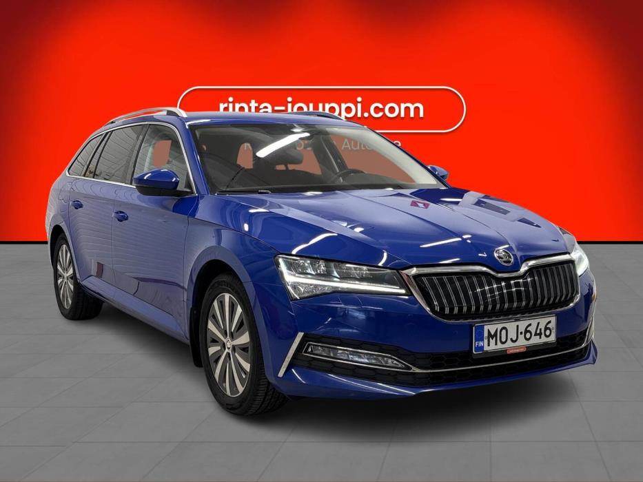 SKODA SUPERB COMBI 2022