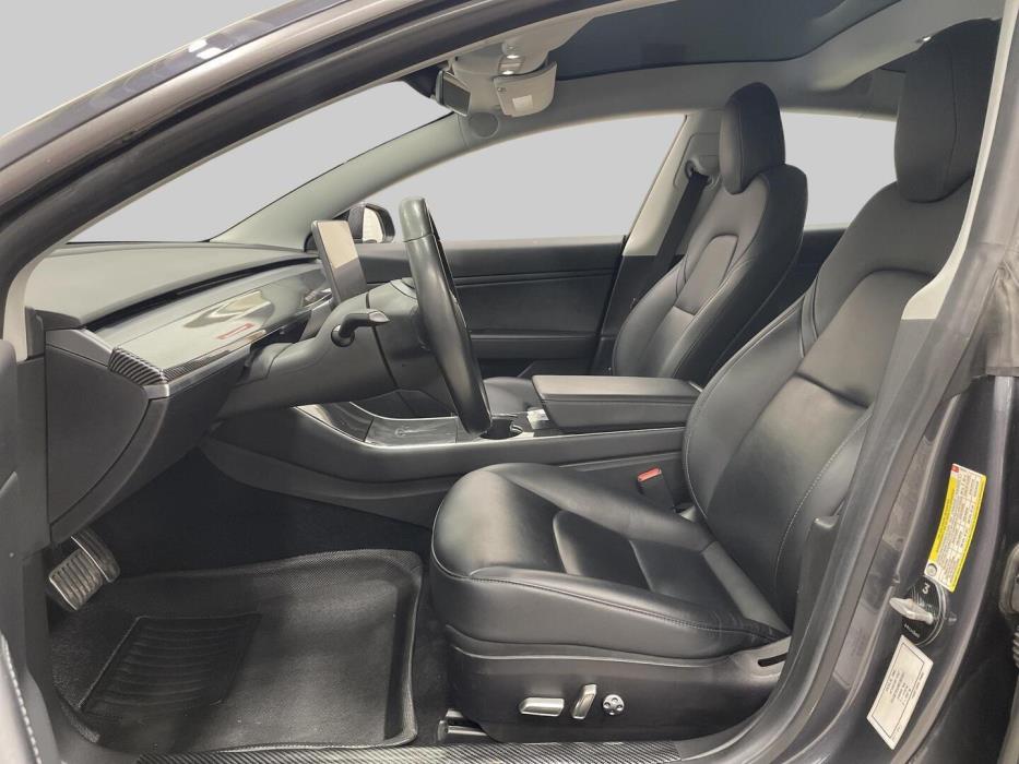 TESLA Model 3 2019