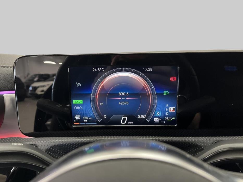 MERCEDES-BENZ CLA 2021