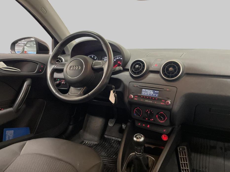 AUDI A1 2012